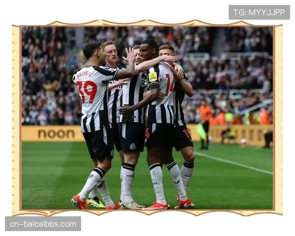 纽卡利用身体优势压制热刺 空中争夺成胜负关键